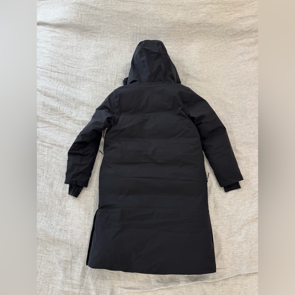 Vuori Women's Black Ski Anorak - Picture 14 of 14